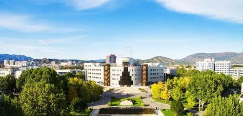 雙一流高校中的8位女性校長(zhǎng),有兩位是院士,東南大學(xué)黃如最年輕